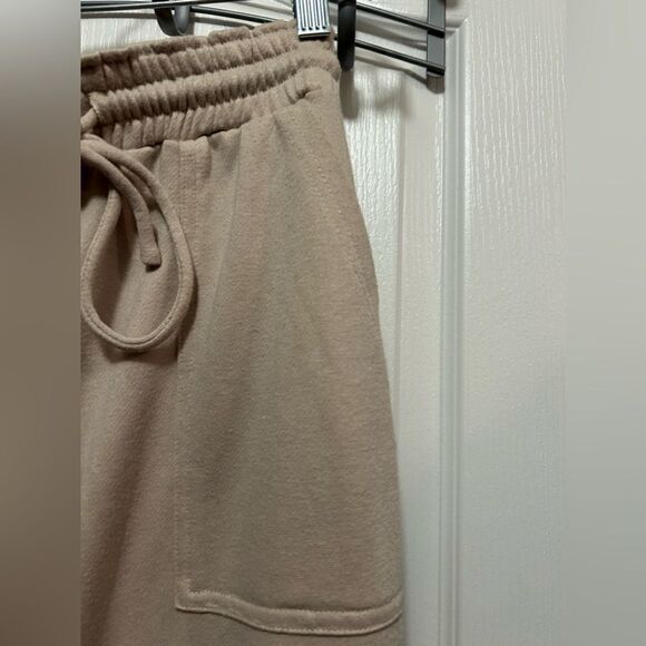 Princess Polly beige sweatpants joggers size women’s 4 us boyfriend boho pockets - Picture 13 of 16